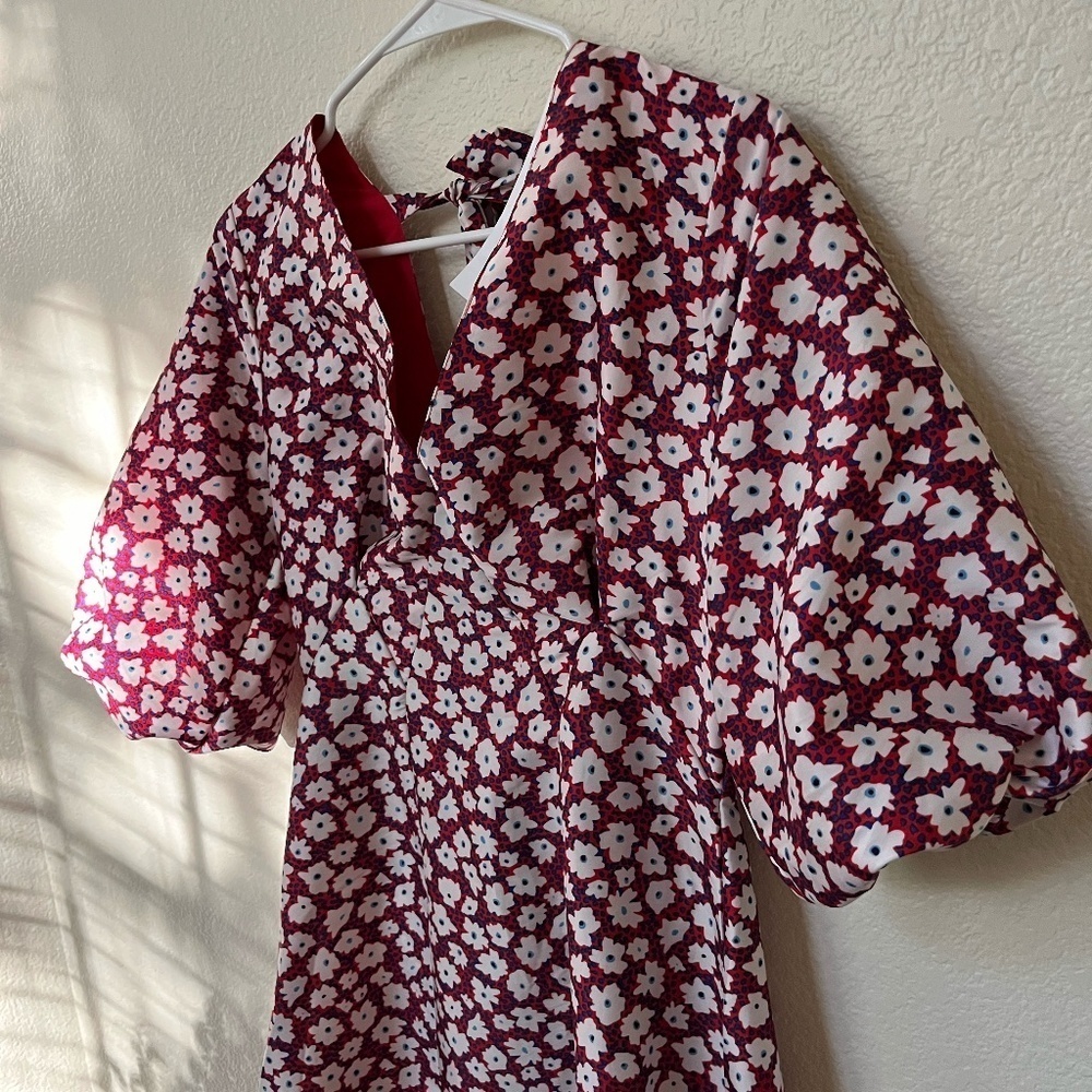 NWT TOPSHOP | Daisy Print Puff Sleeve Tie Back Midi Dress In Red Multi | Size 6 - Picture 6 of 12